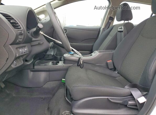 1N4AZ0CP3GC300746 2016 NISSAN LEAF Белый Вид салона спереди