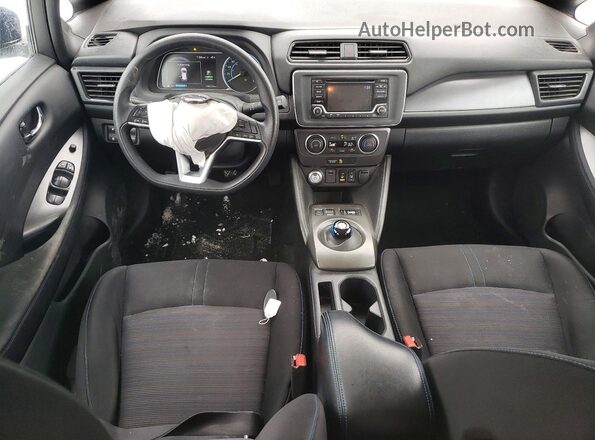 1N4AZ1CP3JC316202 2018 NISSAN LEAF Blue Առջևի վահանակի տեսք