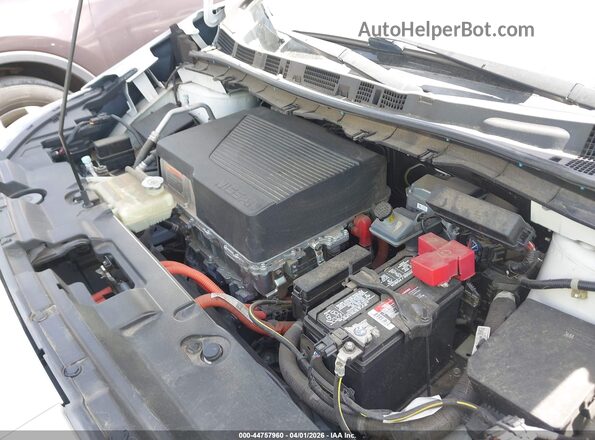 1N4AZ1CP7JC309429 2018 NISSAN LEAF Белый Вид сзади