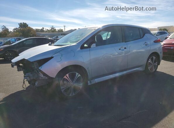 1N4AZ1CP7LC307585 2020 NISSAN LEAF Silver Vista tres cuartos delantera izquierda