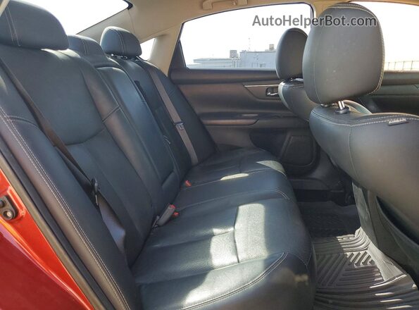 1N4BL3AP5GC139505 2016 NISSAN ALTIMA Maroon Widok tylnych siedzeń