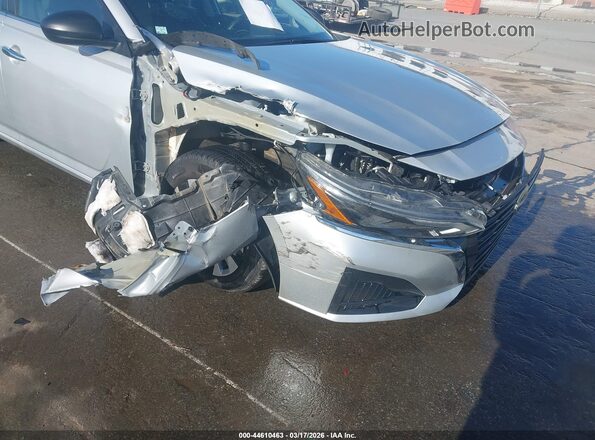 1N4BL4BV1RN384067 2024 NISSAN ALTIMA Серебряный Вид спереди