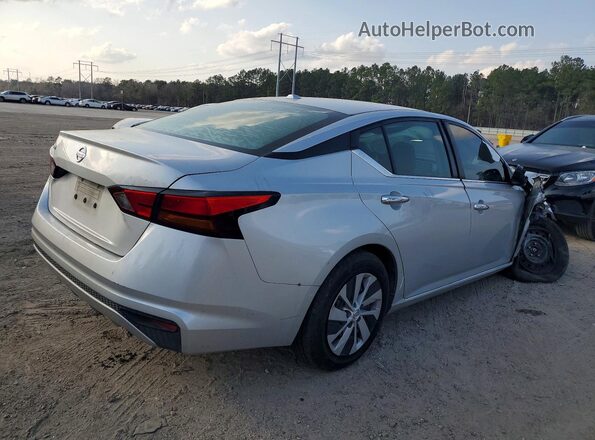 1N4BL4BV3KC124366 2019 NISSAN ALTIMA Серебряный Задняя правая четверть