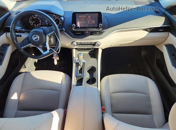 1N4BL4BVXLC200666 2020 NISSAN ALTIMA White Widok deski rozdzielczej