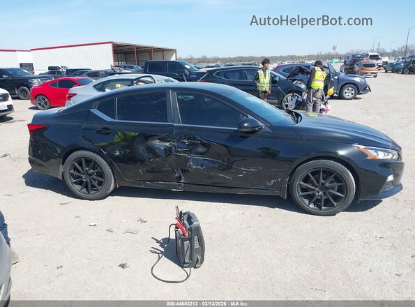 1N4BL4CV4LC179960 2020 NISSAN ALTIMA Black Widok wnętrza z tyłu