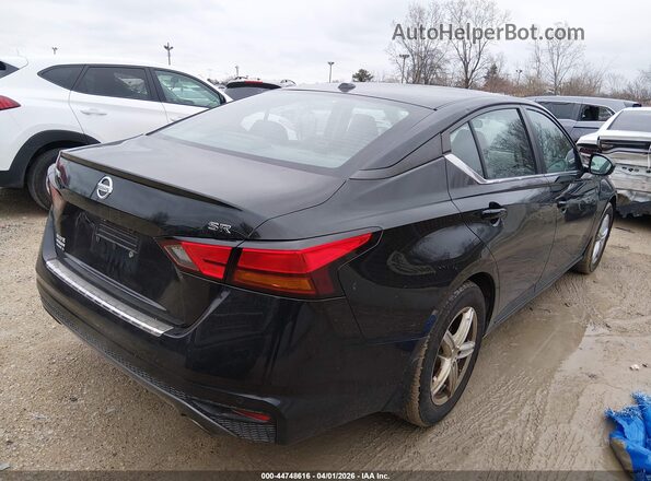1N4BL4CV5MN417658 2021 NISSAN ALTIMA Черный Задняя правая четверть