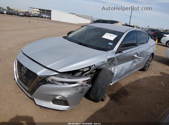 1N4BL4CV8LC132222 2020 NISSAN ALTIMA Серебряный Вид спереди