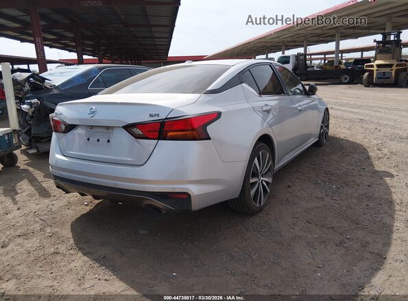 1N4BL4CV8LC132222 2020 NISSAN ALTIMA Серебряный Задняя правая четверть