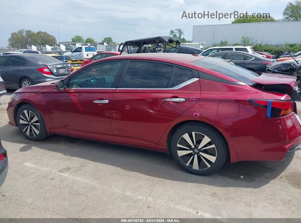 1N4BL4DV2MN418488 2021 NISSAN ALTIMA Red 360 interior view