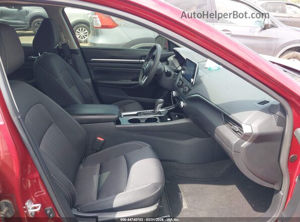 1N4BL4DV2MN418488 2021 NISSAN ALTIMA Red Front interior view