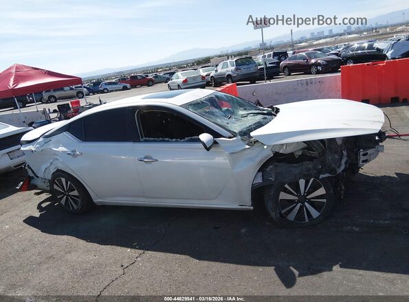 1N4BL4DV4KC184850 2019 NISSAN ALTIMA White Widok zestawu wskaźników