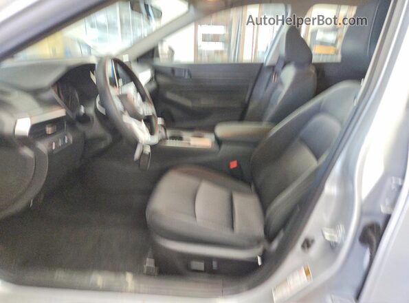 1N4BL4DW3TN305690 2026 NISSAN ALTIMA Серебряный Вид салона спереди