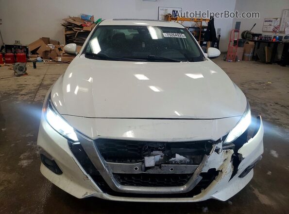 1N4BL4EWXKC197075 2019 NISSAN ALTIMA Белый Вид спереди