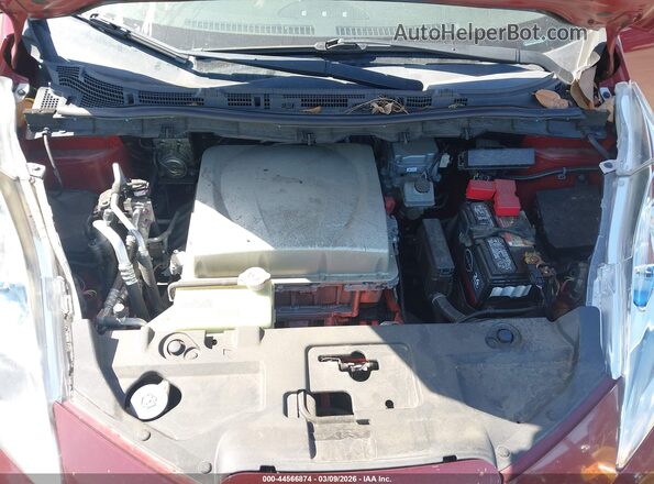 1N4BZ0CP5HC307963 2017 NISSAN LEAF Бордовый Вид сзади