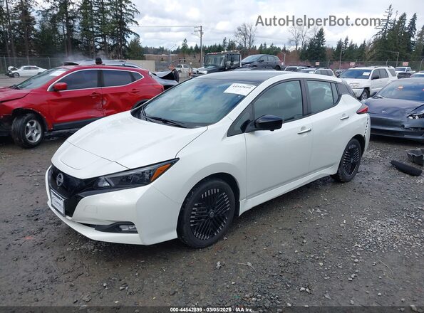 1N4CZ1CV1RC551815 2024 NISSAN LEAF Белый Передняя левая четверть