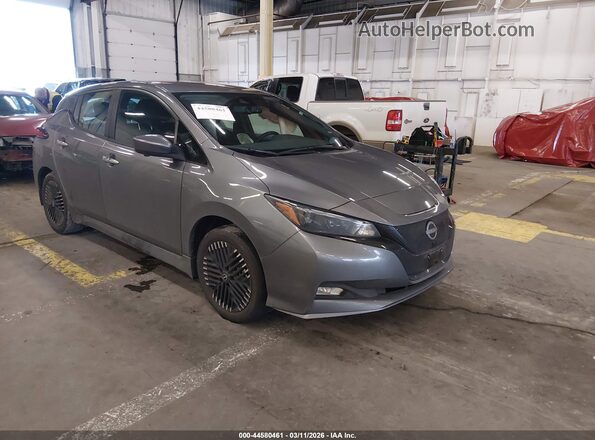 1N4CZ1CV1SC559225 2025 NISSAN LEAF Gray Delantero derecho