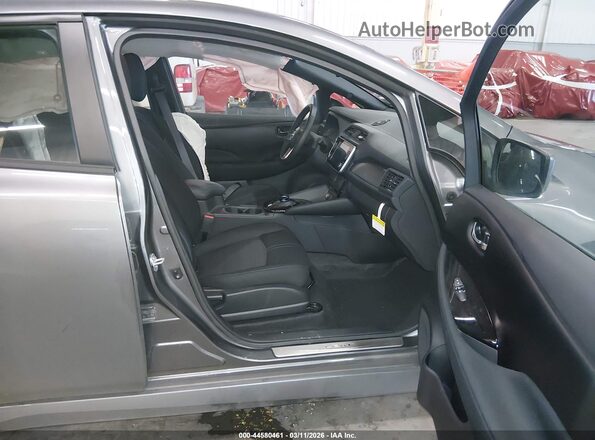 1N4CZ1CV1SC559225 2025 NISSAN LEAF Gray Vista interior delantera