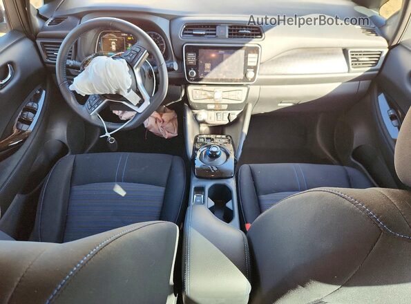 1N4CZ1CV6PC560619 2023 NISSAN LEAF Белый Вид панели приборов