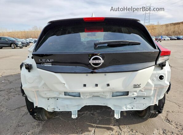 1N4CZ1CVXRC554826 2024 NISSAN LEAF Белый Вид сзади