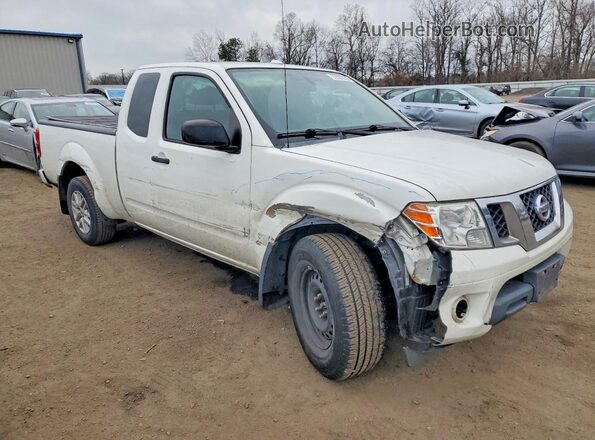 1N6AD0CWXJN762875 2018 NISSAN FRONTIER Белый Передняя правая четверть