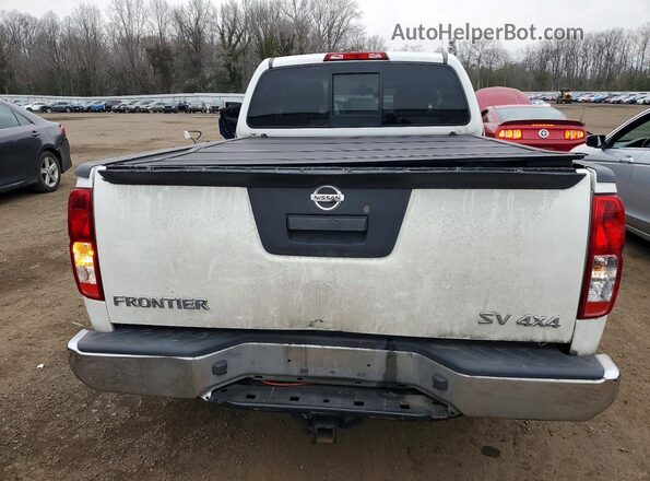 1N6AD0CWXJN762875 2018 NISSAN FRONTIER Белый Вид сзади