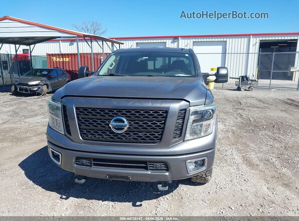 1N6BA1F41HN508995 2017 NISSAN TITAN XD Gray Սարքավորումների վահանակի տեսք