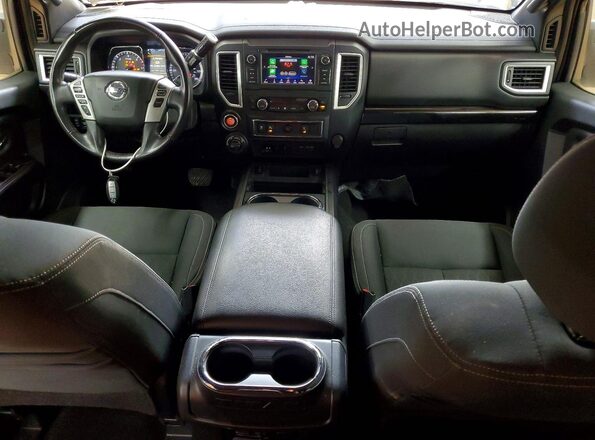 1N6BA1F49KN509481 2019 NISSAN TITAN Черный Вид панели приборов