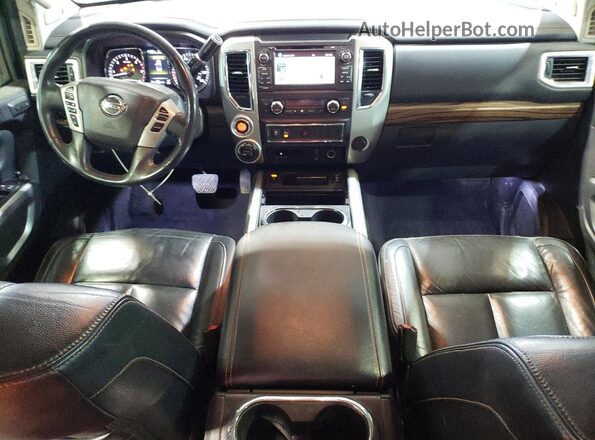 1N6BA1F4XGN502028 2016 NISSAN TITAN Серый Вид панели приборов