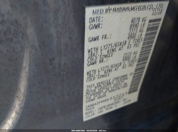 1N6BA1F4XKN512213 2019 NISSAN TITAN XD Gray Vista del compartimento del motor