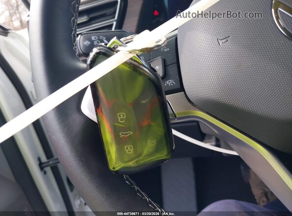 1V2BR2CA2RC610894 2024 VOLKSWAGEN ATLAS Белый Вид панели приборов