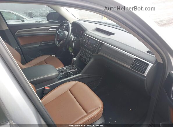 1V2BR2CA5MC534273 2021 VOLKSWAGEN ATLAS Серебряный Вид салона спереди