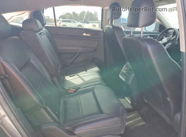 1V2DP2CA6NC511018 2022 VOLKSWAGEN ATLAS Gray Вид задньої частини салону