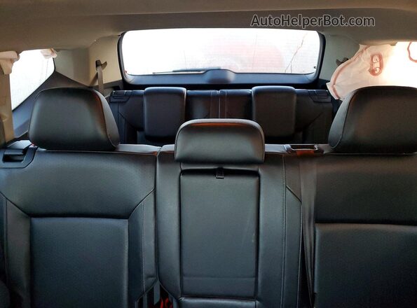 1V2ER2CA5JC528448 2018 VOLKSWAGEN ATLAS Red Հետևի նստատեղերի տեսք
