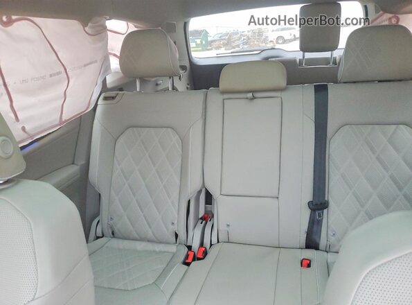 1V2FN2CA0TC520633 2026 VOLKSWAGEN ATLAS Зеленый Вид задних сидений