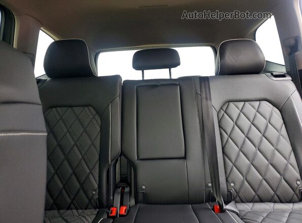 1V2FN2CAXTC505119 2026 VOLKSWAGEN ATLAS Зеленый Вид задних сидений