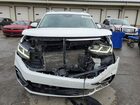 2022 Volkswagen Atlas Белый vin: 1V2FR2CA7NC536593