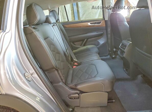 1V2HN2CA7TC524154 2026 VOLKSWAGEN ATLAS Серебряный Вид задней части салона