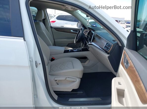 1V2JR2CA1SC532951 2025 VOLKSWAGEN ATLAS Белый Вид салона спереди
