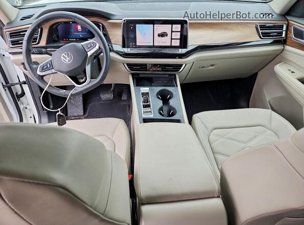 1V2LR2CAXRC559794 2024 VOLKSWAGEN ATLAS Белый Вид панели приборов