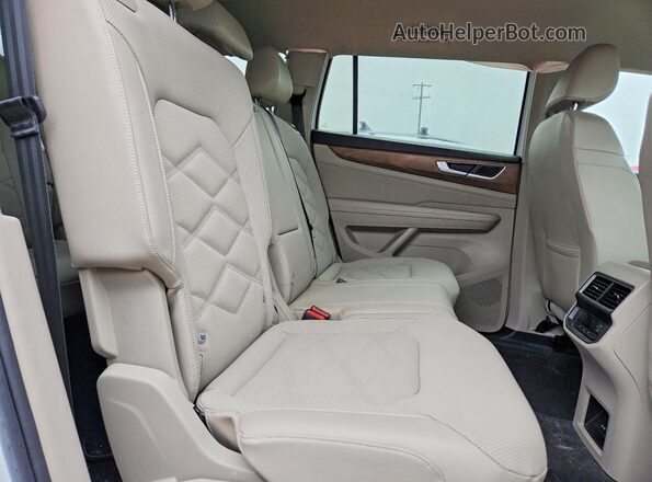 1V2LR2CAXRC559794 2024 VOLKSWAGEN ATLAS Белый Вид задней части салона