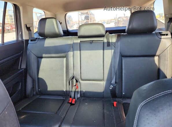 1V2MR2CAXJC503184 2018 VOLKSWAGEN ATLAS Серый Вид задних сидений