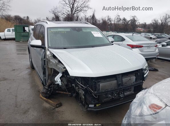 1V2MR2CAXJC506313 2018 VOLKSWAGEN ATLAS Silver Widok wnętrza z tyłu