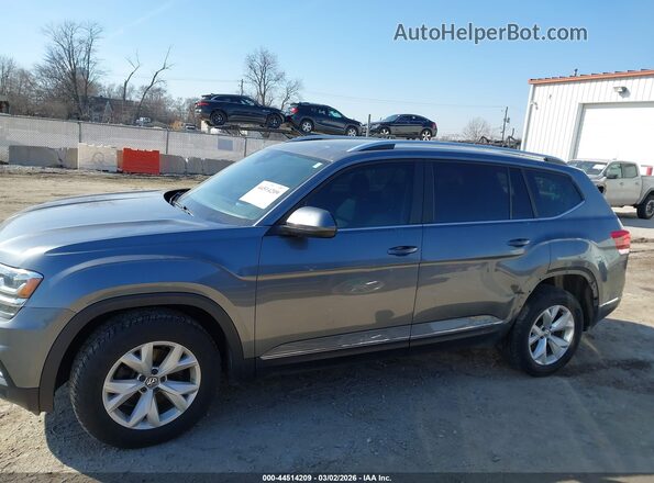 1V2MR2CAXJC526366 2018 VOLKSWAGEN ATLAS Gray Widok wnętrza 360 stopni