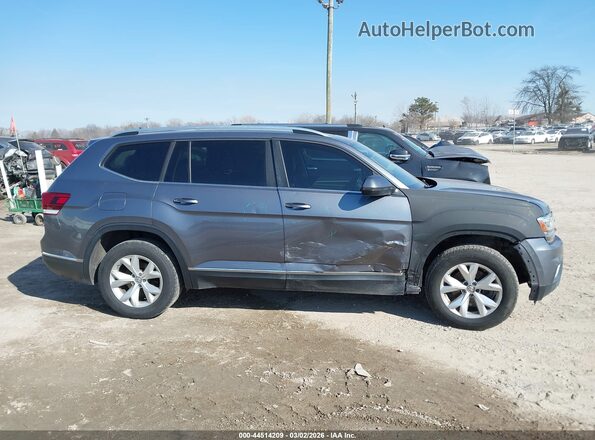 1V2MR2CAXJC526366 2018 VOLKSWAGEN ATLAS Gray Widok wnętrza z tyłu