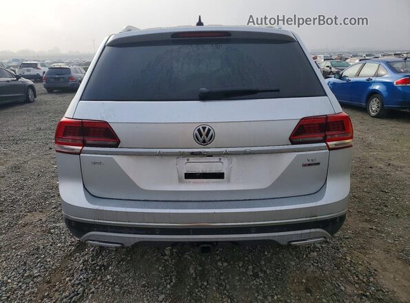 1V2NR2CA3KC596202 2019 VOLKSWAGEN ATLAS Серебряный Вид сзади