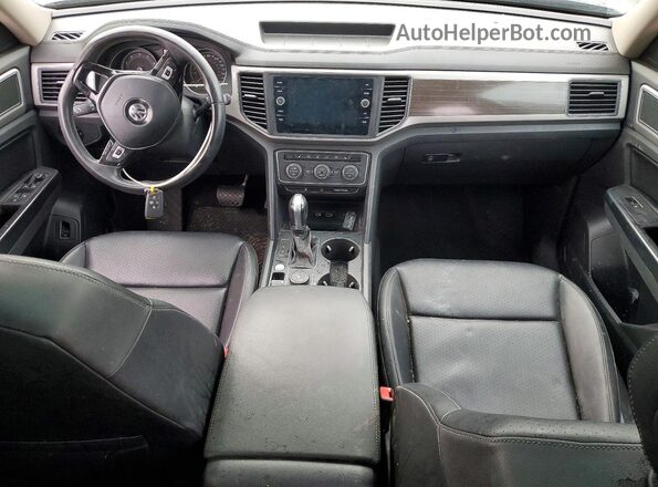 1V2UR2CA4KC613889 2019 VOLKSWAGEN ATLAS Синий Вид панели приборов
