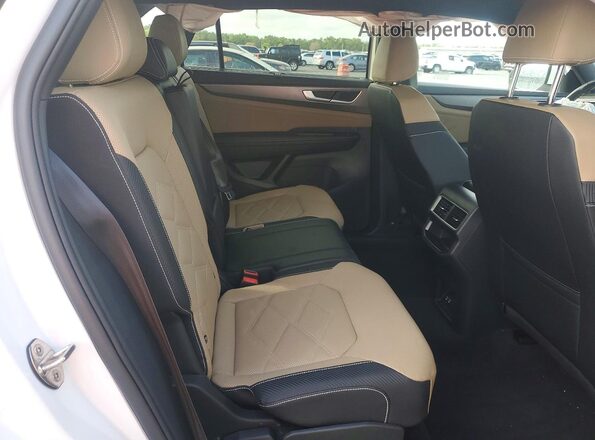 1V2WC2CA7TC209772 2026 VOLKSWAGEN ATLAS White Widok wnętrza z tyłu