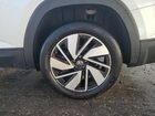 2026 Volkswagen Atlas Se White vin: 1V2WN2CA5TC524581 Damage: Left Rear Wheel, Curb Rash, 2 To 3 Inches