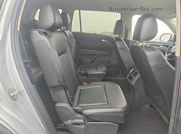 1V2WR2CA3KC533198 2019 VOLKSWAGEN ATLAS Silver Սալոնի հետևի տեսք