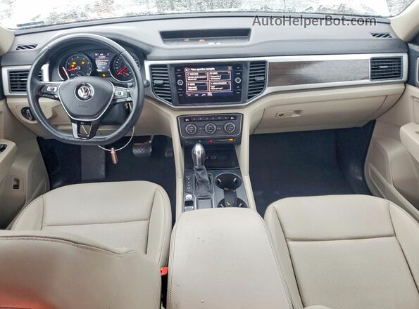 1V2WR2CAXKC562892 2019 VOLKSWAGEN ATLAS Белый Вид панели приборов